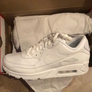 All white air max’s size 8 woman’s